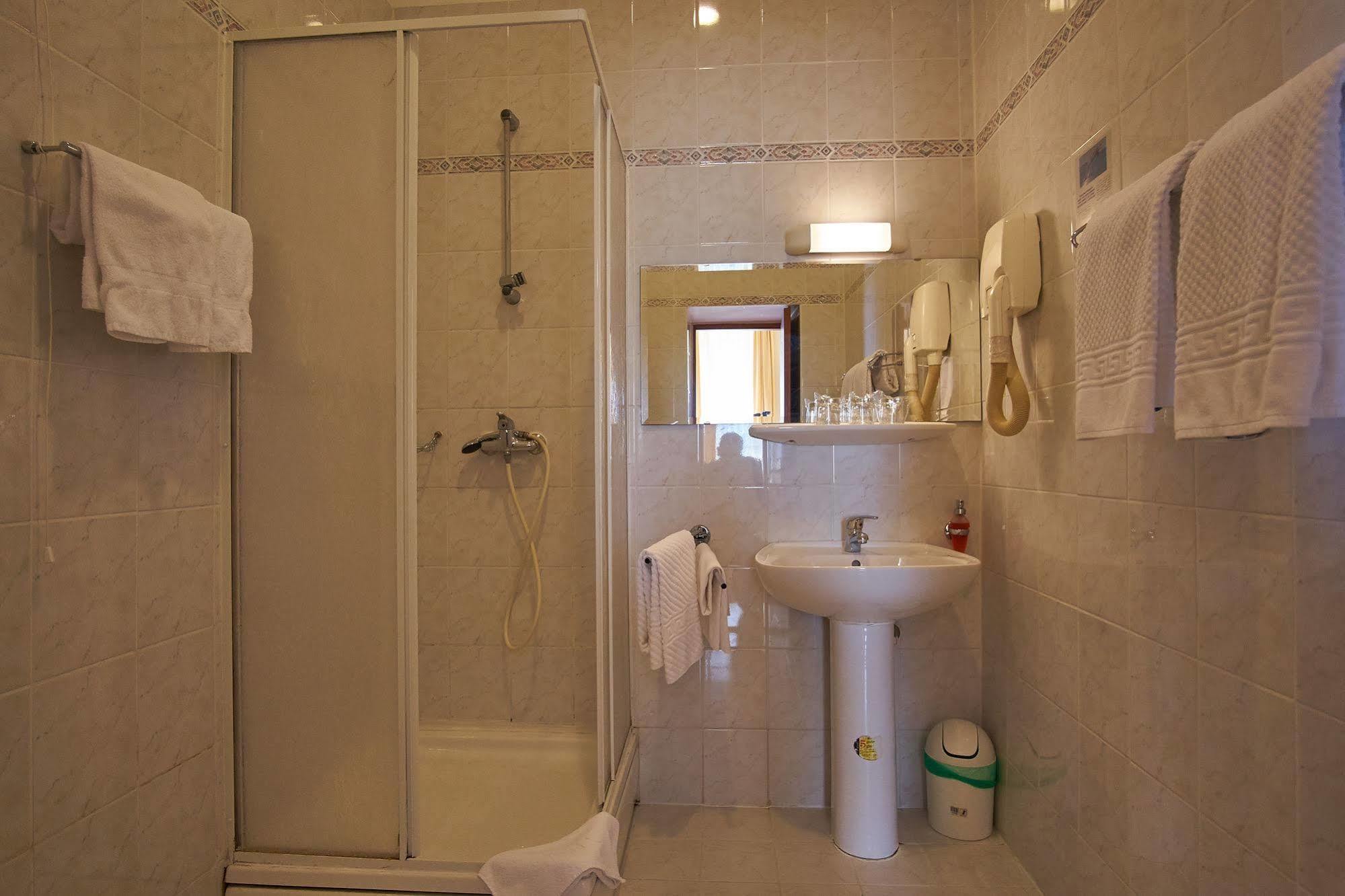 Hotel Vila Ruzica- Glavna Zgrada I Depandanse Crikvenica Bagian luar foto